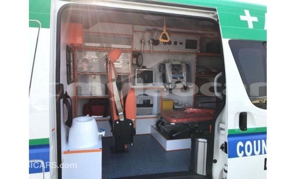 Buy Import Toyota Hiace White Car in Import - Dubai in Attapeu Province Buy Import Toyota Hiace White Car in Import - Dubai in Attapeu Province