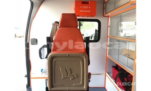 Buy Import Toyota Hiace White Car in Import - Dubai in Attapeu Province Buy Import Toyota Hiace White Car in Import - Dubai in Attapeu Province