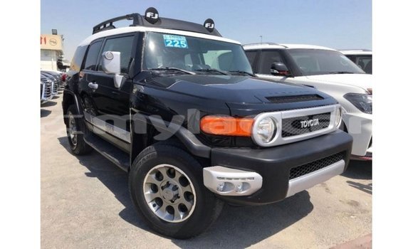 Acheter Import Voiture Toyota FJ Cruiser Noir à Import - Dubai, Attapeu Province Acheter Import Voiture Toyota FJ Cruiser Noir à Import - Dubai, Attapeu Province