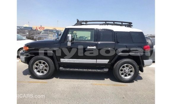 Acheter Import Voiture Toyota FJ Cruiser Noir à Import - Dubai, Attapeu Province Acheter Import Voiture Toyota FJ Cruiser Noir à Import - Dubai, Attapeu Province