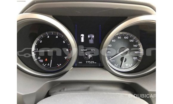 Acheter Import Voiture Toyota Prado Noir à Import - Dubai, Attapeu Province Acheter Import Voiture Toyota Prado Noir à Import - Dubai, Attapeu Province