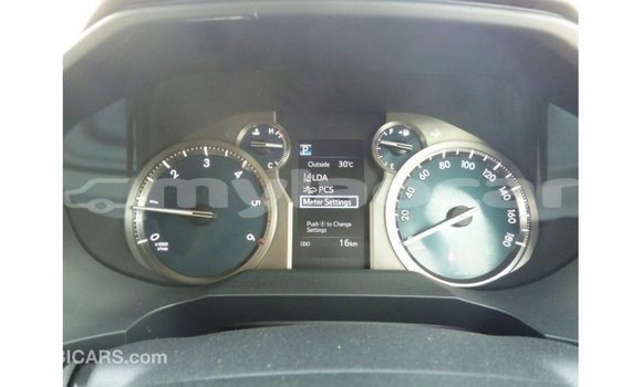 ຊື້ ການ ນຳ ເຂົ້າ Toyota Prado White ລົດ ໃນ Import - Dubai ໃນ Attapeu Province ຊື້ ການ ນຳ ເຂົ້າ Toyota Prado White ລົດ ໃນ Import - Dubai ໃນ Attapeu Province