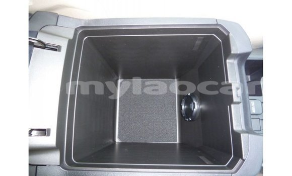 ຊື້ ການ ນຳ ເຂົ້າ Toyota Prado White ລົດ ໃນ Import - Dubai ໃນ Attapeu Province ຊື້ ການ ນຳ ເຂົ້າ Toyota Prado White ລົດ ໃນ Import - Dubai ໃນ Attapeu Province