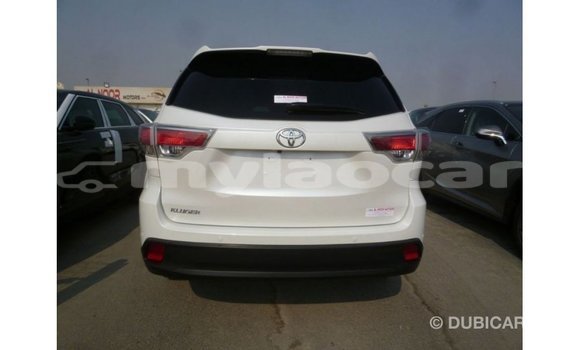 ຊື້ ການ ນຳ ເຂົ້າ Toyota Kluger White ລົດ ໃນ Import - Dubai ໃນ Attapeu Province ຊື້ ການ ນຳ ເຂົ້າ Toyota Kluger White ລົດ ໃນ Import - Dubai ໃນ Attapeu Province