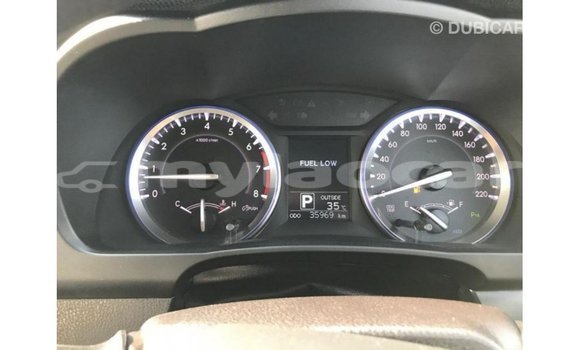 ຊື້ ການ ນຳ ເຂົ້າ Toyota Kluger White ລົດ ໃນ Import - Dubai ໃນ Attapeu Province ຊື້ ການ ນຳ ເຂົ້າ Toyota Kluger White ລົດ ໃນ Import - Dubai ໃນ Attapeu Province