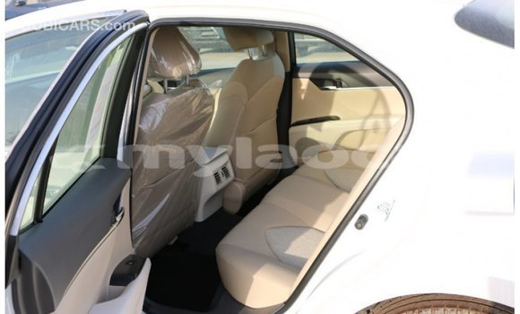 Buy Import Toyota Camry White Car in Import - Dubai in Attapeu Province Buy Import Toyota Camry White Car in Import - Dubai in Attapeu Province
