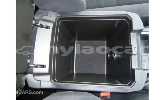 ຊື້ ການ ນຳ ເຂົ້າ Toyota Prado White ລົດ ໃນ Import - Dubai ໃນ Attapeu Province ຊື້ ການ ນຳ ເຂົ້າ Toyota Prado White ລົດ ໃນ Import - Dubai ໃນ Attapeu Province