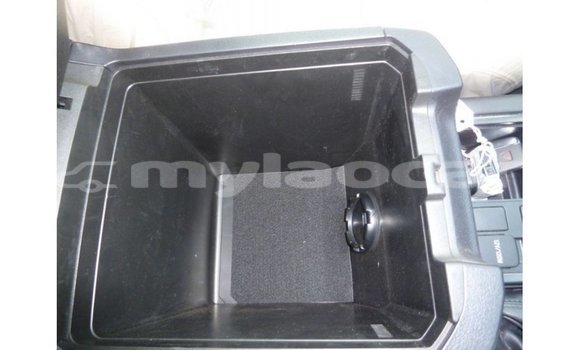 Acheter Import Voiture Toyota Prado Autre à Import - Dubai, Attapeu Province Acheter Import Voiture Toyota Prado Autre à Import - Dubai, Attapeu Province