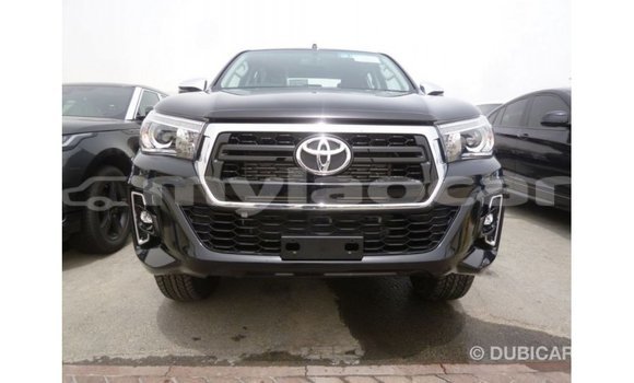 Acheter Import Voiture Toyota Hilux Noir à Import - Dubai, Attapeu Province Acheter Import Voiture Toyota Hilux Noir à Import - Dubai, Attapeu Province