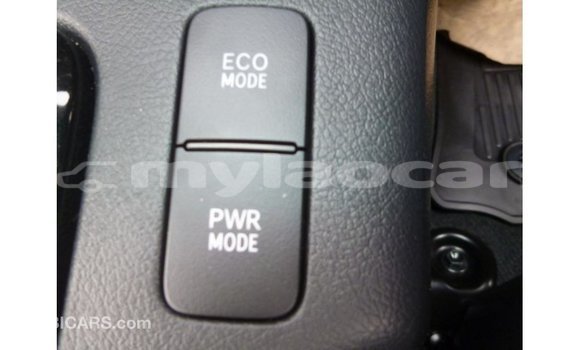 Buy Import Toyota Hilux White Car in Import - Dubai in Attapeu Province Buy Import Toyota Hilux White Car in Import - Dubai in Attapeu Province