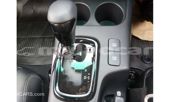 Buy Import Toyota Hilux White Car in Import - Dubai in Attapeu Province Buy Import Toyota Hilux White Car in Import - Dubai in Attapeu Province