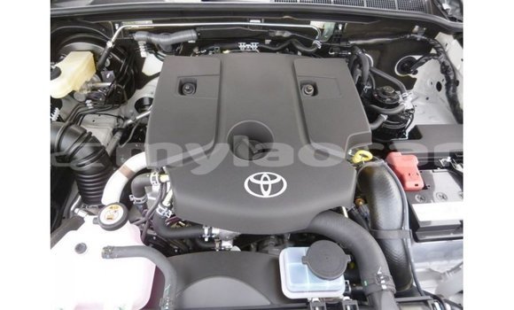 Buy Import Toyota Hilux White Car in Import - Dubai in Attapeu Province Buy Import Toyota Hilux White Car in Import - Dubai in Attapeu Province