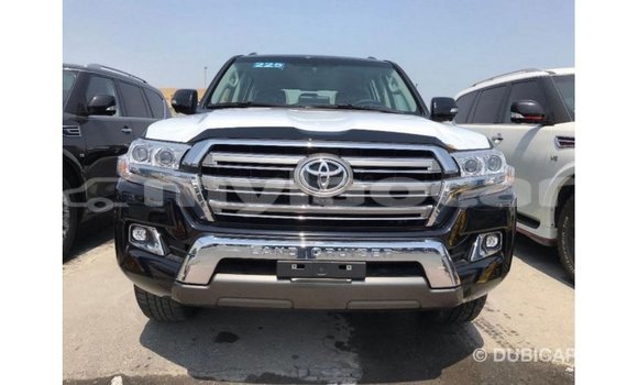 Acheter Import Voiture Toyota Land Cruiser Noir à Import - Dubai, Attapeu Province Acheter Import Voiture Toyota Land Cruiser Noir à Import - Dubai, Attapeu Province