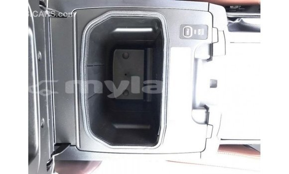 Acheter Import Voiture Toyota Land Cruiser Noir à Import - Dubai, Attapeu Province Acheter Import Voiture Toyota Land Cruiser Noir à Import - Dubai, Attapeu Province