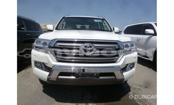 Buy Import Toyota Land Cruiser White Car in Import - Dubai in Attapeu Province Buy Import Toyota Land Cruiser White Car in Import - Dubai in Attapeu Province