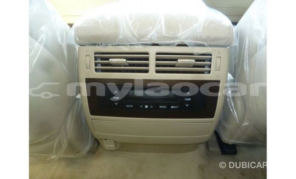 Buy Import Toyota Land Cruiser White Car in Import - Dubai in Attapeu Province Buy Import Toyota Land Cruiser White Car in Import - Dubai in Attapeu Province