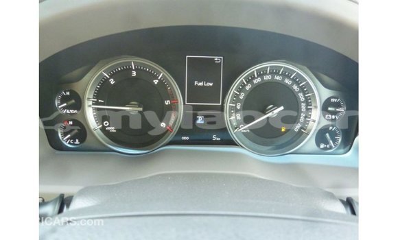 Buy Import Toyota Land Cruiser White Car in Import - Dubai in Attapeu Province Buy Import Toyota Land Cruiser White Car in Import - Dubai in Attapeu Province