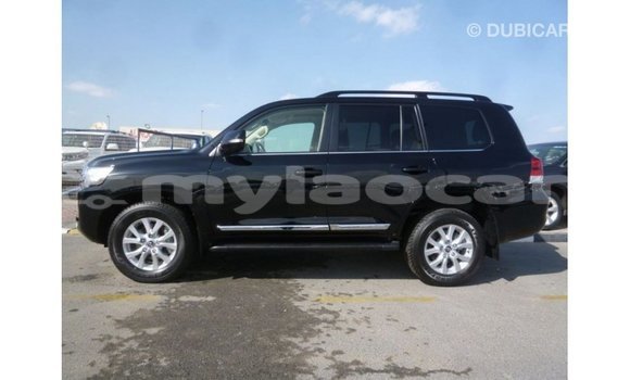 Acheter Import Voiture Toyota Land Cruiser Noir à Import - Dubai, Attapeu Province Acheter Import Voiture Toyota Land Cruiser Noir à Import - Dubai, Attapeu Province
