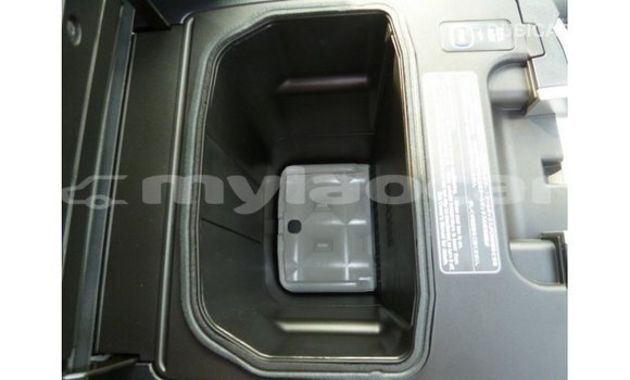 Acheter Import Voiture Toyota Land Cruiser Autre à Import - Dubai, Attapeu Province Acheter Import Voiture Toyota Land Cruiser Autre à Import - Dubai, Attapeu Province