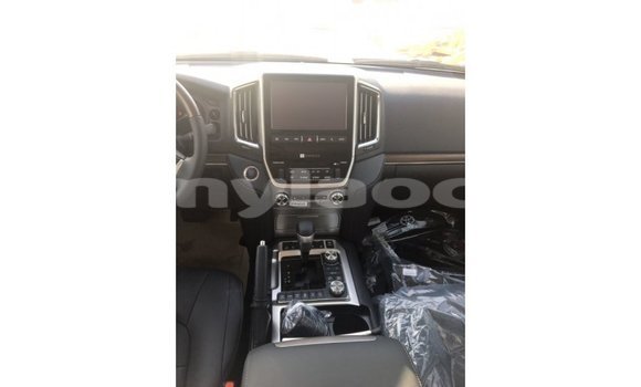 Buy Import Toyota Land Cruiser Black Car in Import - Dubai in Attapeu Province Buy Import Toyota Land Cruiser Black Car in Import - Dubai in Attapeu Province