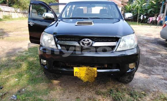 Buy Used Toyota Hilux Black Car in Vientiane in Vientiane Province Buy Used Toyota Hilux Black Car in Vientiane in Vientiane Province