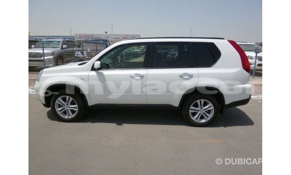 Buy Import Nissan Evalia White Truck in Import - Dubai in Attapeu Province Buy Import Nissan Evalia White Truck in Import - Dubai in Attapeu Province
