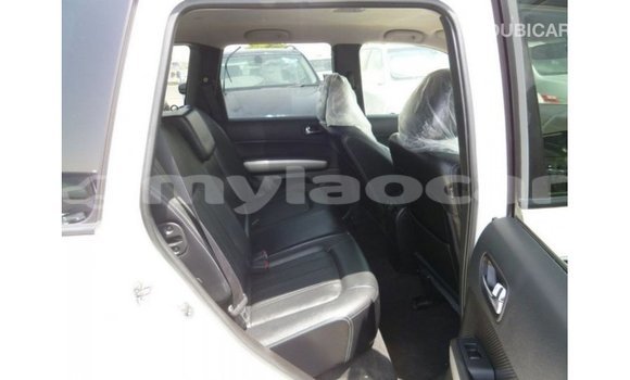 Buy Import Nissan Evalia White Truck in Import - Dubai in Attapeu Province Buy Import Nissan Evalia White Truck in Import - Dubai in Attapeu Province