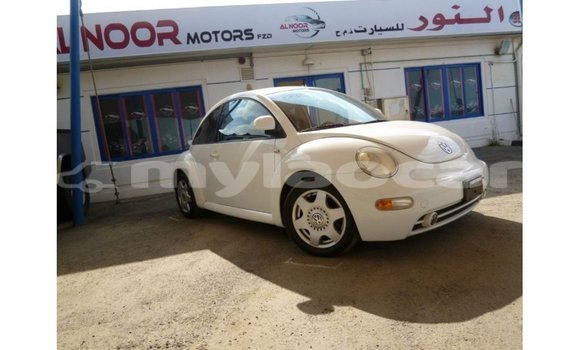 Buy Import Volkswagen Beetle White Car in Import - Dubai in Attapeu Province