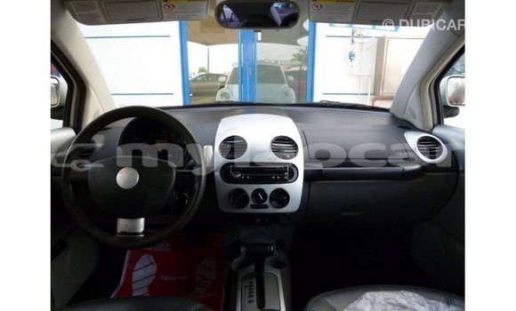 Acheter Import Voiture Volkswagen Beetle Blanc à Import - Dubai, Attapeu Province Acheter Import Voiture Volkswagen Beetle Blanc à Import - Dubai, Attapeu Province