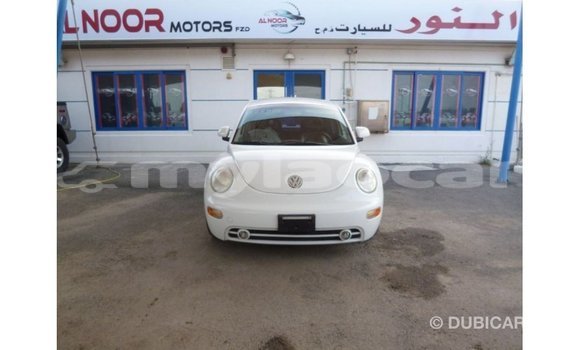 Acheter Import Voiture Volkswagen Beetle Blanc à Import - Dubai, Attapeu Province Acheter Import Voiture Volkswagen Beetle Blanc à Import - Dubai, Attapeu Province