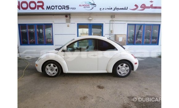 Acheter Import Voiture Volkswagen Beetle Blanc à Import - Dubai, Attapeu Province Acheter Import Voiture Volkswagen Beetle Blanc à Import - Dubai, Attapeu Province