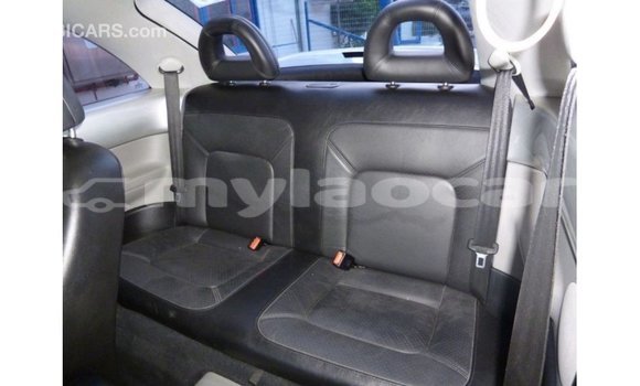 Acheter Import Voiture Volkswagen Beetle Blanc à Import - Dubai, Attapeu Province Acheter Import Voiture Volkswagen Beetle Blanc à Import - Dubai, Attapeu Province