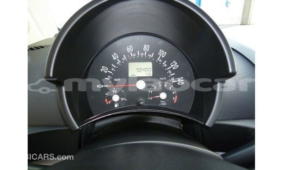 Acheter Import Voiture Volkswagen Beetle Blanc à Import - Dubai, Attapeu Province Acheter Import Voiture Volkswagen Beetle Blanc à Import - Dubai, Attapeu Province