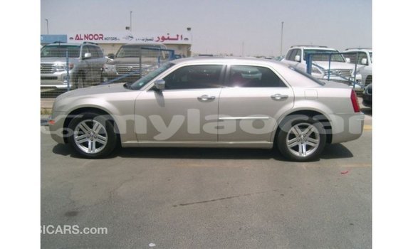 ຊື້ ການ ນຳ ເຂົ້າ Chrysler 300 Beige ລົດ ໃນ Import - Dubai ໃນ Attapeu Province ຊື້ ການ ນຳ ເຂົ້າ Chrysler 300 Beige ລົດ ໃນ Import - Dubai ໃນ Attapeu Province