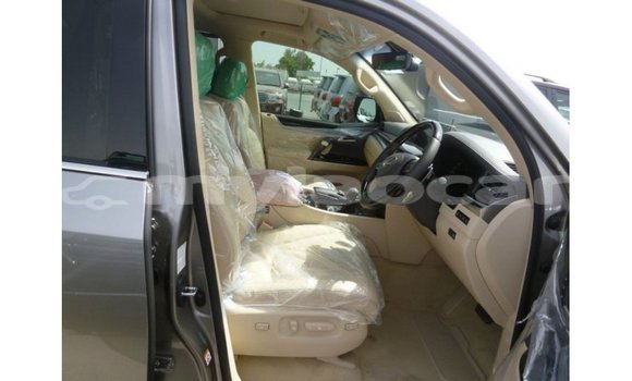 Acheter Import Voiture Lexus LX Autre à Import - Dubai, Attapeu Province Acheter Import Voiture Lexus LX Autre à Import - Dubai, Attapeu Province