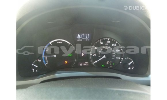 Acheter Import Voiture Lexus RX Blanc à Import - Dubai, Attapeu Province Acheter Import Voiture Lexus RX Blanc à Import - Dubai, Attapeu Province