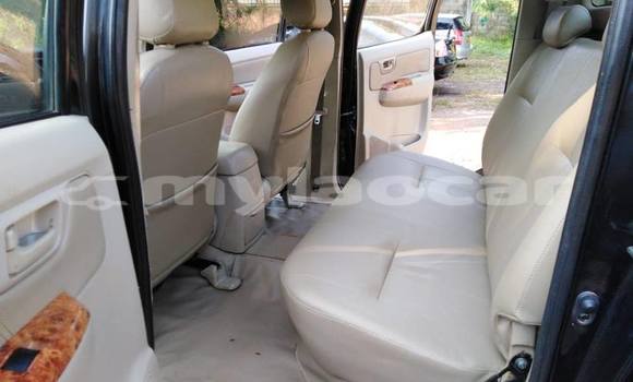 Buy Used Toyota Hilux Black Car in Vientiane in Vientiane Province Buy Used Toyota Hilux Black Car in Vientiane in Vientiane Province