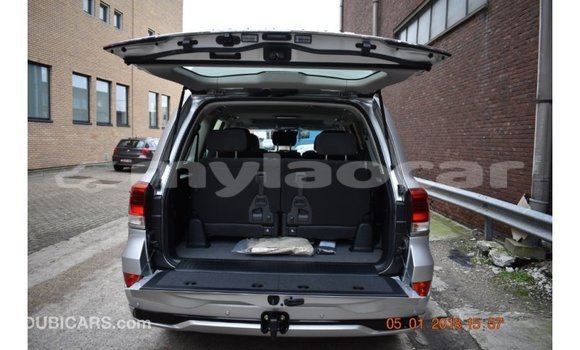 Buy Import Toyota Land Cruiser Other Car in Import - Dubai in Attapeu Province Buy Import Toyota Land Cruiser Other Car in Import - Dubai in Attapeu Province