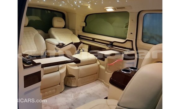 ຊື້ ການ ນຳ ເຂົ້າ Mercedes-Benz 250 Black ລົດ ໃນ Import - Dubai ໃນ Attapeu Province ຊື້ ການ ນຳ ເຂົ້າ Mercedes-Benz 250 Black ລົດ ໃນ Import - Dubai ໃນ Attapeu Province