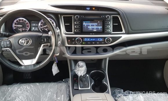 Buy Import Toyota Highlander Other Car in Import - Dubai in Attapeu Province Buy Import Toyota Highlander Other Car in Import - Dubai in Attapeu Province