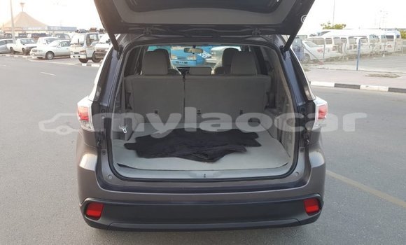 Buy Import Toyota Highlander Other Car in Import - Dubai in Attapeu Province Buy Import Toyota Highlander Other Car in Import - Dubai in Attapeu Province