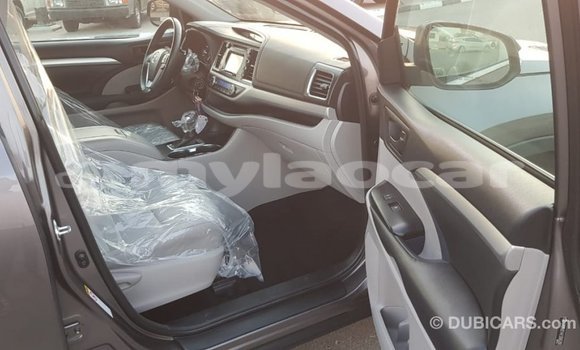 Buy Import Toyota Highlander Other Car in Import - Dubai in Attapeu Province Buy Import Toyota Highlander Other Car in Import - Dubai in Attapeu Province