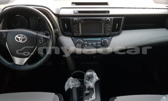 Buy Import Toyota HiAce Red Truck in Import - Dubai in Attapeu Province Buy Import Toyota HiAce Red Truck in Import - Dubai in Attapeu Province