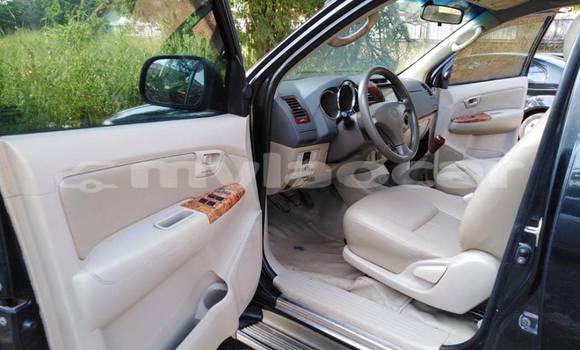 Buy Used Toyota Hilux Black Car in Vientiane in Vientiane Province Buy Used Toyota Hilux Black Car in Vientiane in Vientiane Province