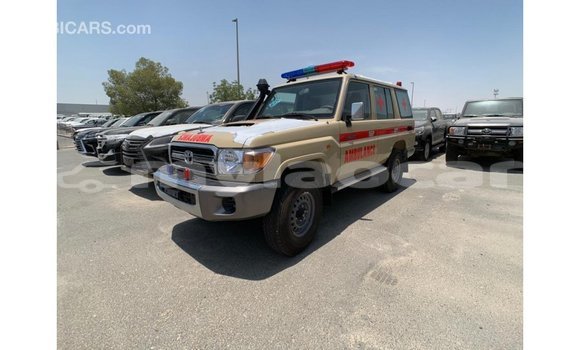 Buy Import Toyota Land Cruiser Beige Car in Import - Dubai in Attapeu Province Buy Import Toyota Land Cruiser Beige Car in Import - Dubai in Attapeu Province