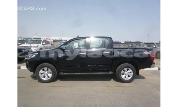 Acheter Import Voiture Toyota Hilux Noir à Import - Dubai, Attapeu Province Acheter Import Voiture Toyota Hilux Noir à Import - Dubai, Attapeu Province
