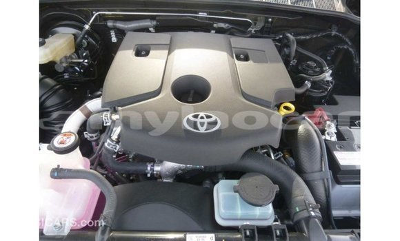 Acheter Import Voiture Toyota Hilux Noir à Import - Dubai, Attapeu Province Acheter Import Voiture Toyota Hilux Noir à Import - Dubai, Attapeu Province