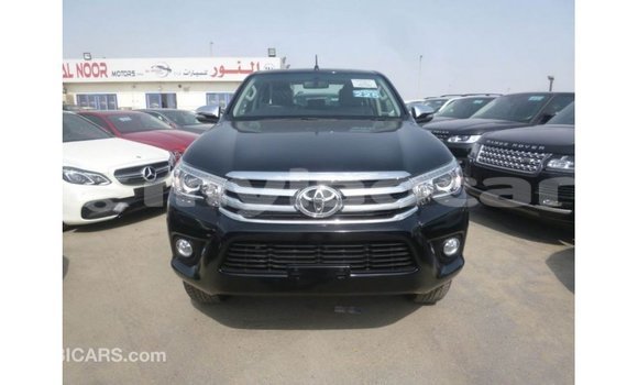 Acheter Import Voiture Toyota Hilux Noir à Import - Dubai, Attapeu Province Acheter Import Voiture Toyota Hilux Noir à Import - Dubai, Attapeu Province