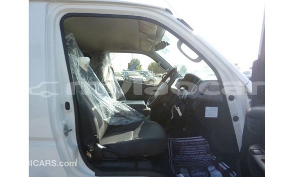 Acheter Import Voiture Toyota Hiace Blanc à Import - Dubai, Attapeu Province Acheter Import Voiture Toyota Hiace Blanc à Import - Dubai, Attapeu Province