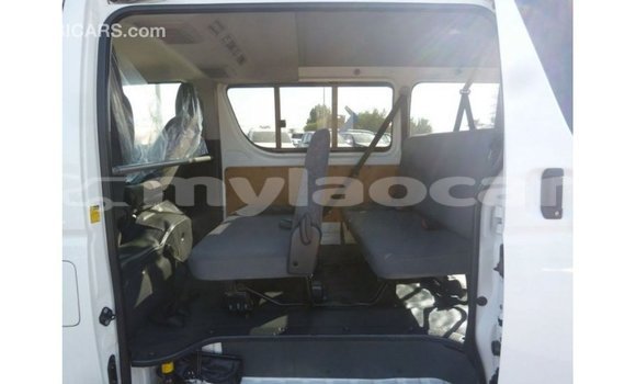 Acheter Import Voiture Toyota Hiace Blanc à Import - Dubai, Attapeu Province Acheter Import Voiture Toyota Hiace Blanc à Import - Dubai, Attapeu Province